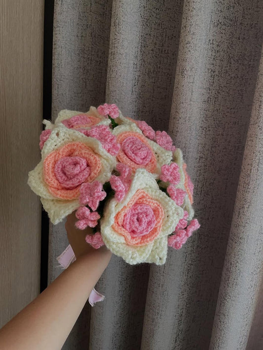 Omber Pink Roses Bouquet