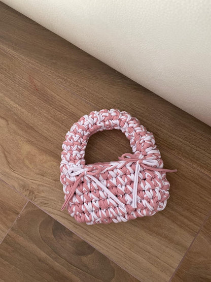 Kleine Mini-Tasche in Rosé-Baiser 