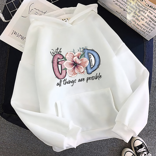 Avec un sweat à capuche GOD